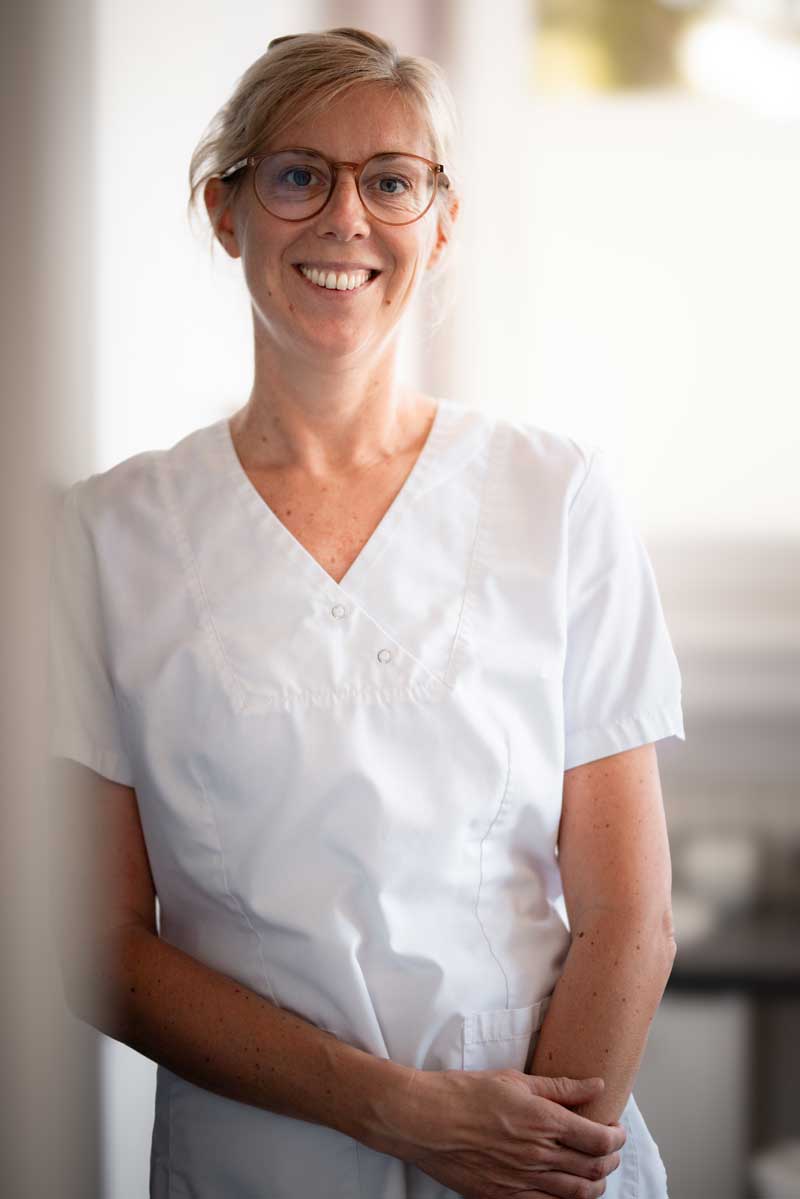 Frau Dr. Dörte Schwepper